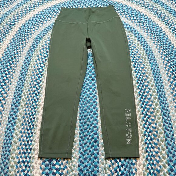 Peloton Move Mission Green Capri Leggings - Picture 4 of 6